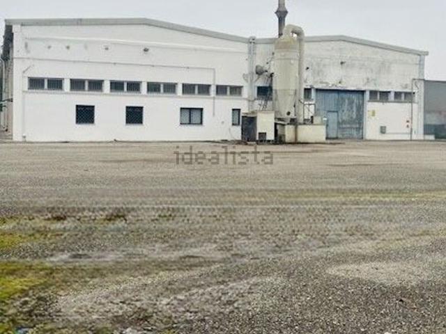 Capannone in affitto di 1900 m² in Via Roma, 1216