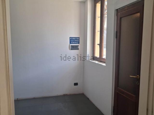 Capannone in affitto di 190 m²
