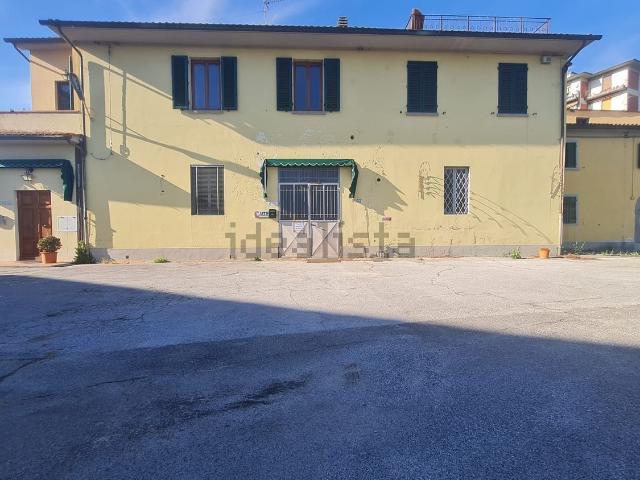 Capannone in affitto di 215 m² in Via Gherardo Nerucci, 43