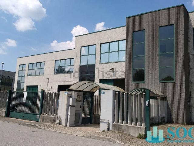 Capannone in affitto di 220 m² in Via Mario Idiomi, 4