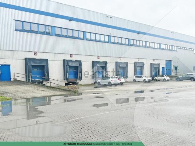 Capannone in affitto di 23500 m² in Via Giuseppe Eugenio Luraghi, 11