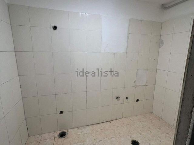 Capannone in affitto di 235 m²