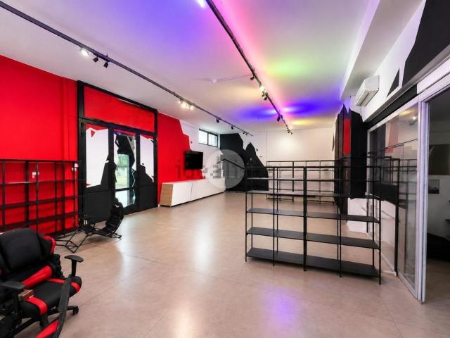 Capannone in affitto di 240 m² in Via Cremasca, 1