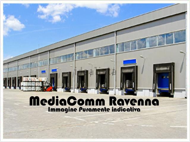 Capannone in affitto di 2600 m² in Via Ravegnana