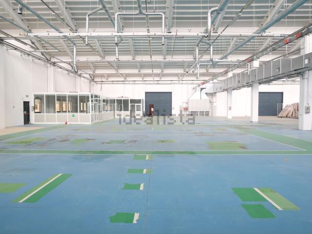 Capannone in affitto di 2780 m²