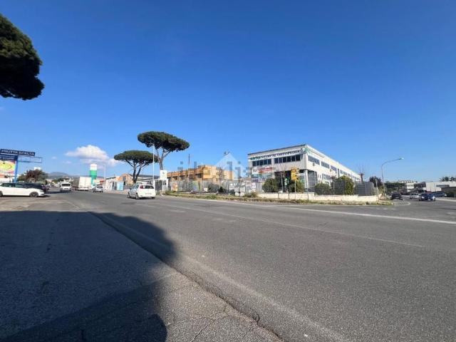 Capannone in affitto di 2800 m² in Via Cancelliera