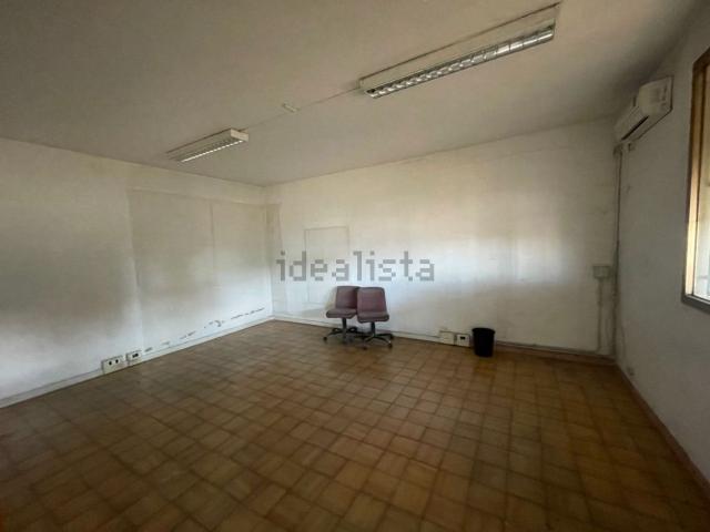 Capannone in affitto di 2800 m² in Via Emilia Romagna