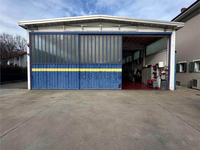Capannone in affitto di 280 m²