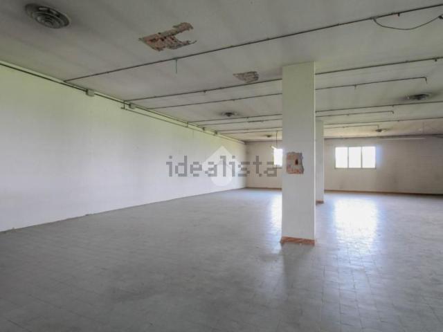 Capannone in affitto di 280 m²