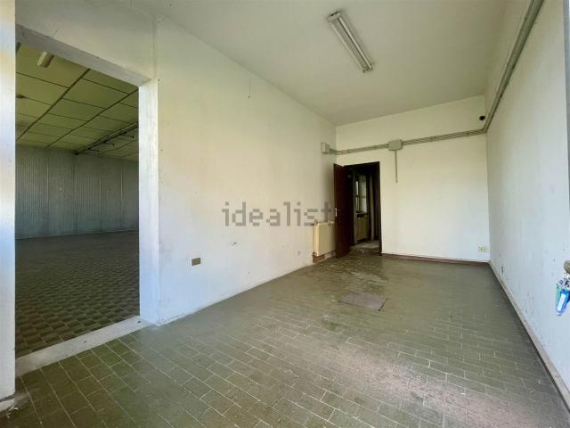 Capannone in affitto di 280 m²