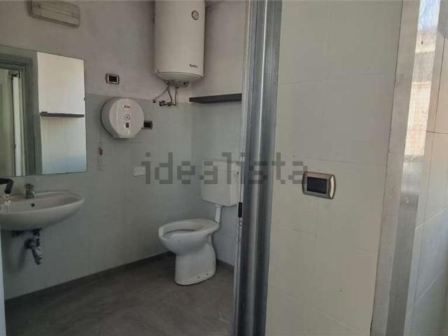 Capannone in affitto di 280 m²