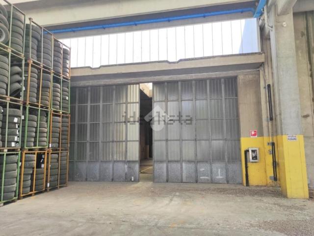Capannone in affitto di 2840 m² in Via Emilia, 2540