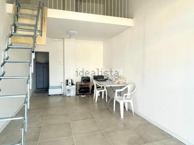 Capannone in affitto di 28 m² in Corso Agostino Pietrobuoni