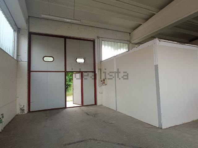 Capannone in affitto di 290 m²