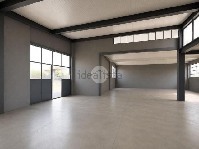 Capannone in affitto di 290 m² in Via Provinciale