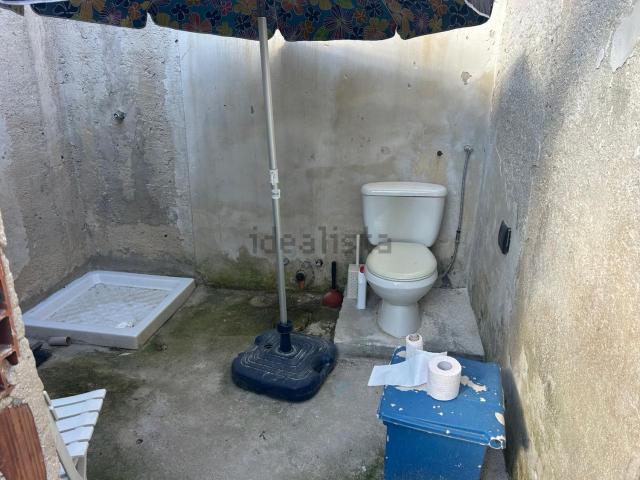 Capannone in affitto di 300 m²