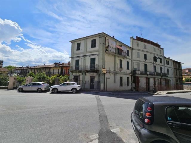 Capannone in affitto di 300 m²