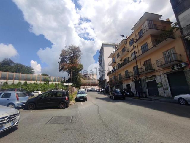 Capannone in affitto di 300 m² in Traversa Acquedotto Campano, 6