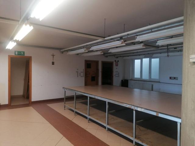 Capannone in affitto di 320 m² in Contrada Santa Croce