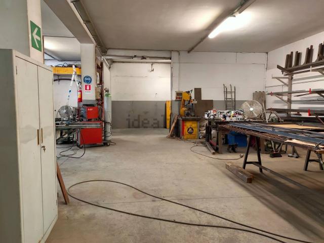 Capannone in affitto di 320 m² in Corso Roma, 6