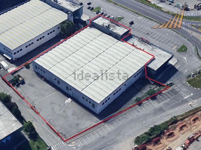 Capannone in affitto di 3319 m² in Via delle Industrie, 35
