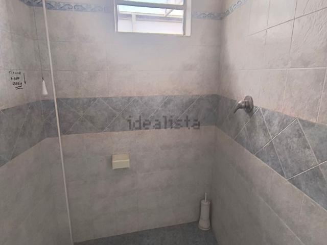 Capannone in affitto di 352 m² in Strada Acqui