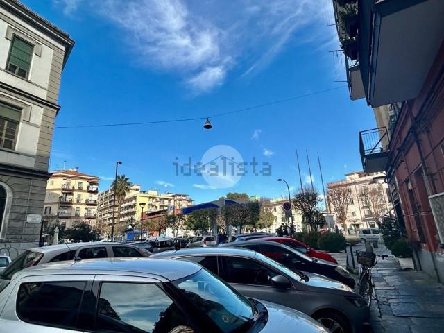 Capannone in affitto di 35 m² in Via Benedetto Cairoli, 1