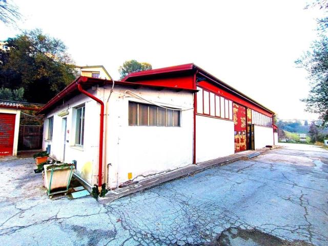 Capannone in vendita a Monte San Giusto