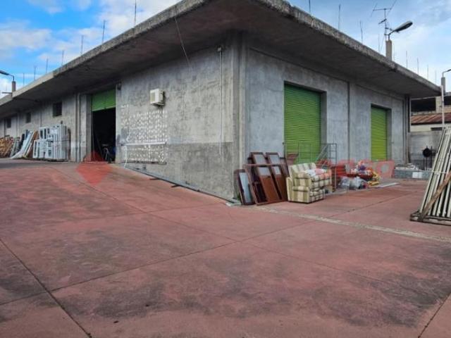 Capannone in vendita a Montepaone
