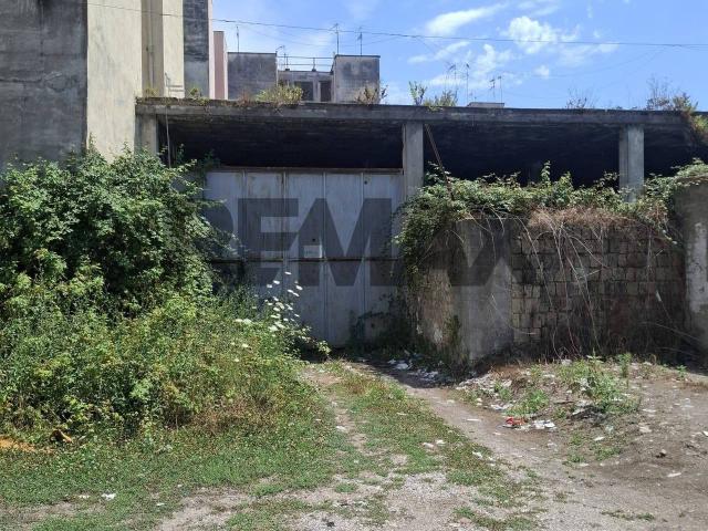 Capannone in vendita a Napoli