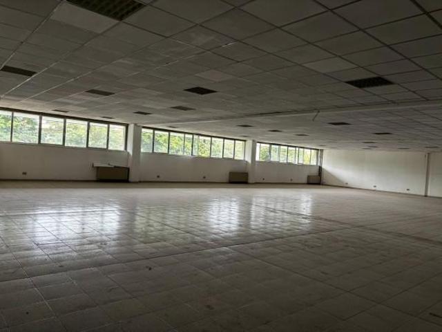 Capannone in vendita a Novate Milanese