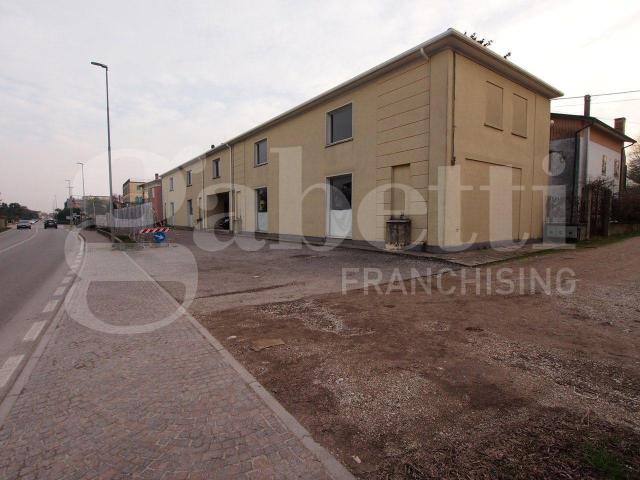 Capannone in vendita a Oppeano
