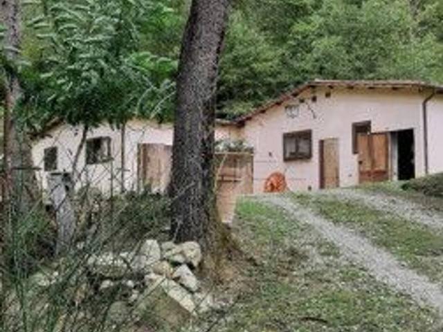 Capannone in vendita a Anghiari