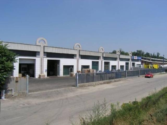 Capannone in vendita a Asti