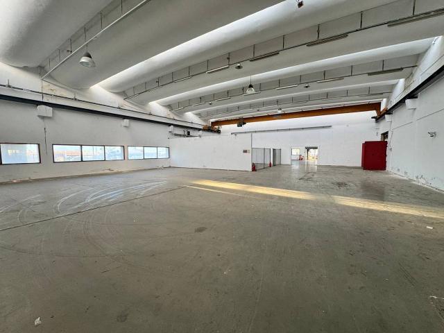 Capannone in vendita a Bari