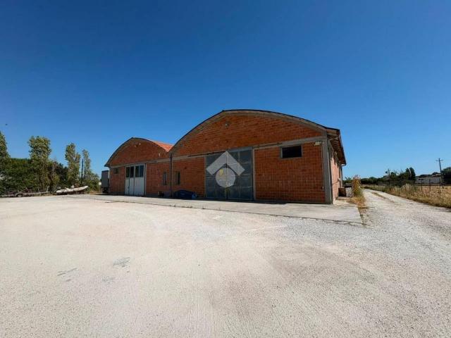 Capannone in vendita a Bellaria Igea Marina