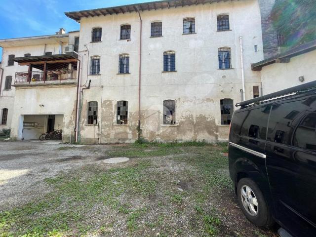 Capannone in vendita a Boffalora Sopra Ticino