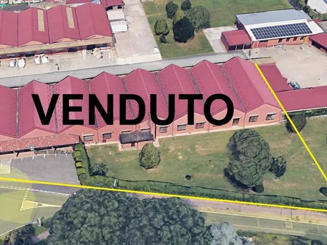 Capannone in vendita a Bovisio Masciago