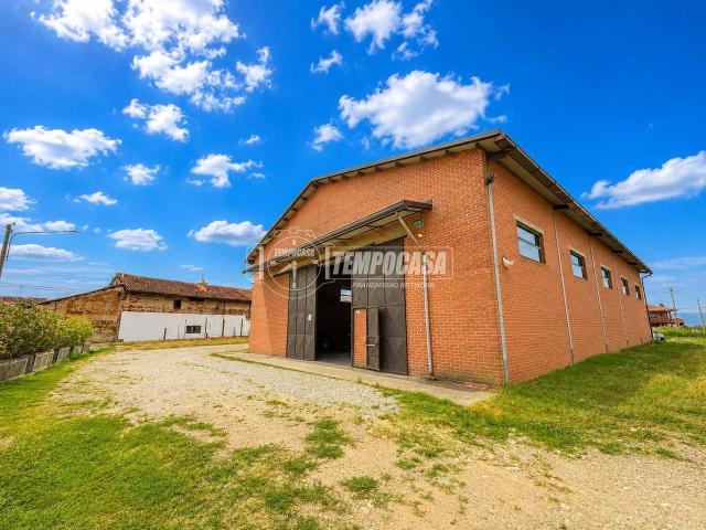 Capannone in vendita a Caluso