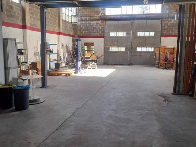 Capannone in vendita a Casorezzo