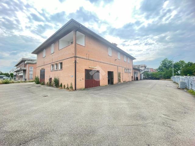 Capannone in vendita a Carpi