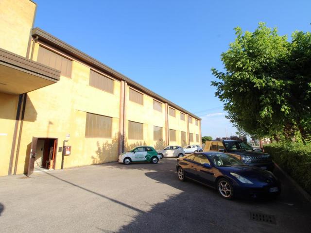 Capannone in vendita a Cesena