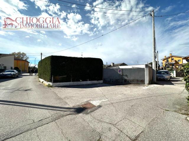 Capannone in vendita a Chioggia