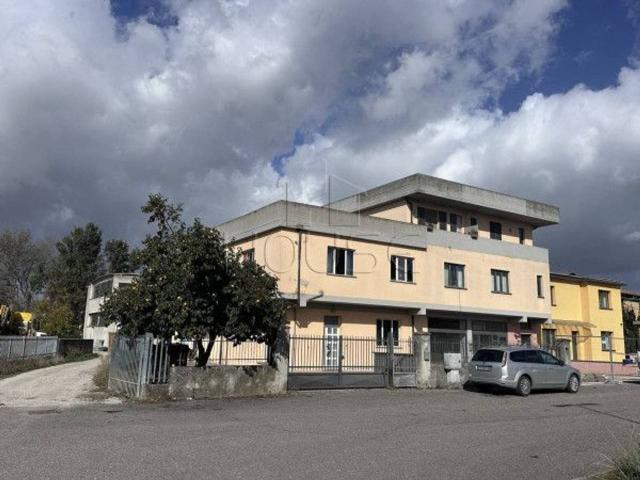 Capannone in vendita a Citta' Di Castello