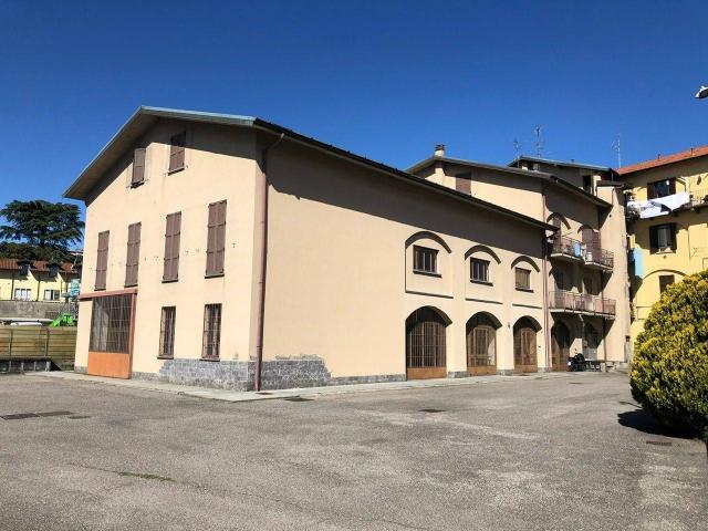 Capannone in vendita a Como