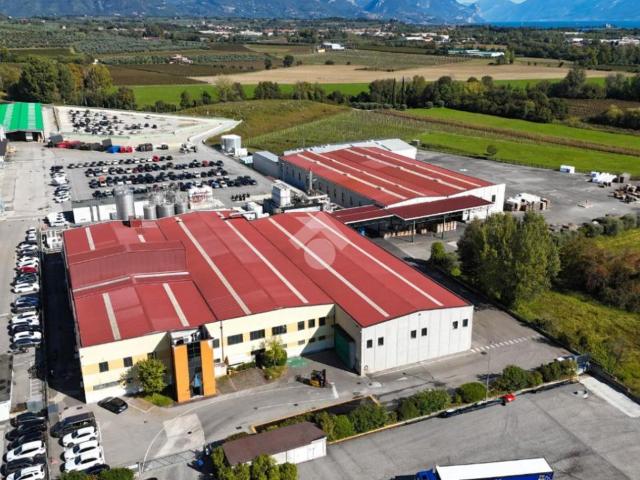 Capannone in vendita a Polpenazze