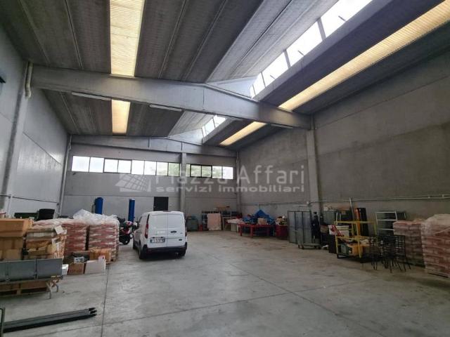 Capannone in vendita a Reggio Emilia