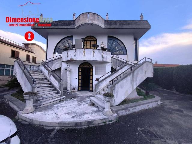Capannone in vendita a Roccarainola