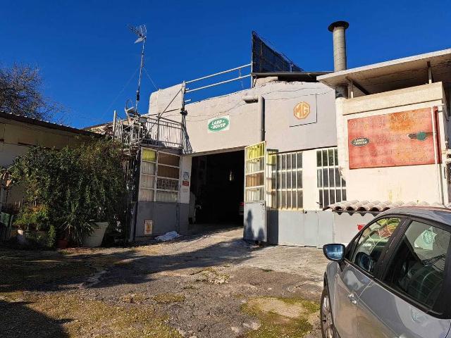 Capannone in vendita a Roma