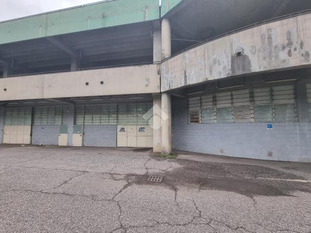Capannone in vendita a Roncadelle